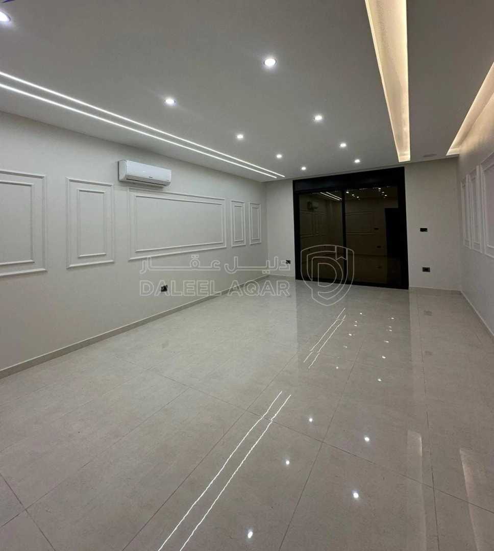 شقة في طابق ثامي 205 متر في ضاحية الرشيد - 130,000 دأ - صورة 1