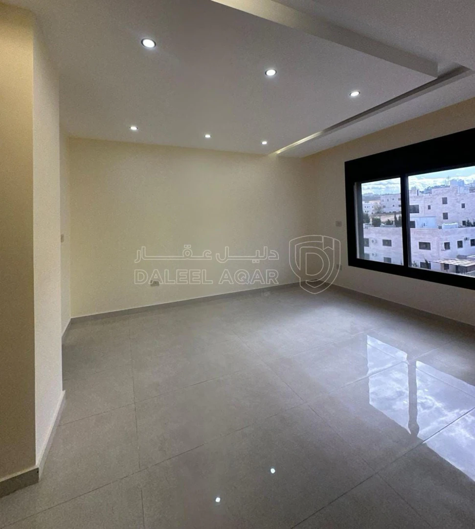 شقة في طابق ثامي 205 متر في ضاحية الرشيد - 130,000 دأ - صورة 1