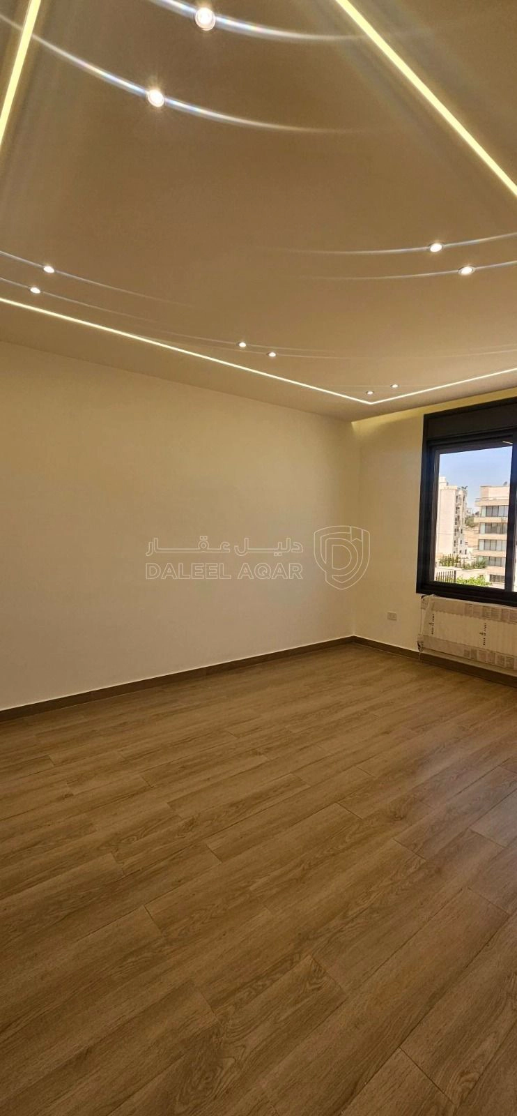 شقة في شقة ارضية مع ترس  للبيع في مرج الحمام اسكان عالية - 168,000 دأ - صورة 1