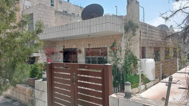 أرض - ام اذينه الجنوبي مقابل ابراج السادس   شارع نجران  - 850000 دأ
