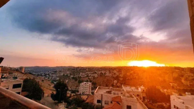شقة - شقه للبيع من المالك مباشرة في شفا العامريه قريبه من جميع الخدمات ومطلّه - 67000 دأ
