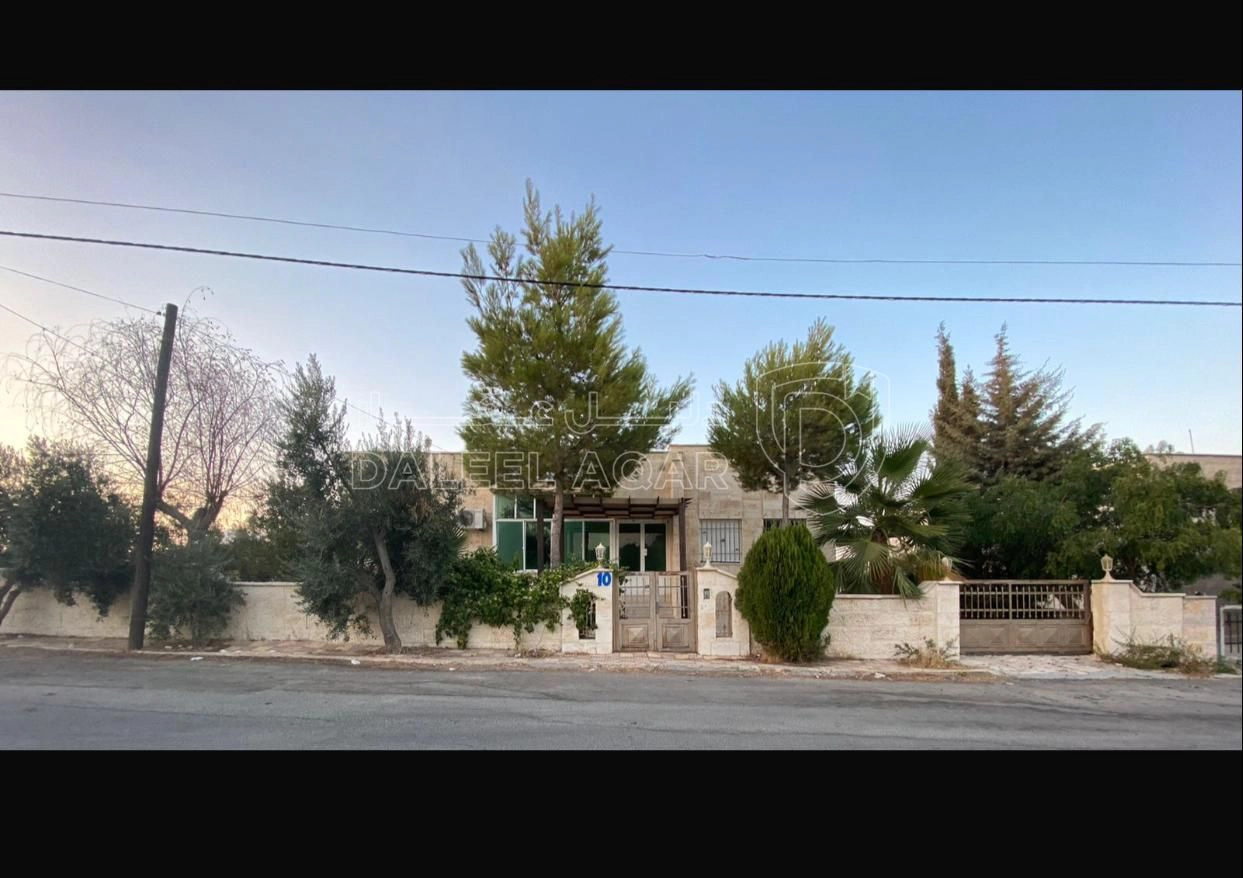 فيلا/منزل في بيت مستقل للبيع في مرج الحمام قرب الترخيص - 230,000 دأ - صورة 1