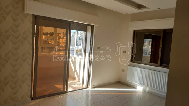 شقة في الحمر بالقرب من دوار ام نعاج  - 150,000 دأ - صورة NaN
