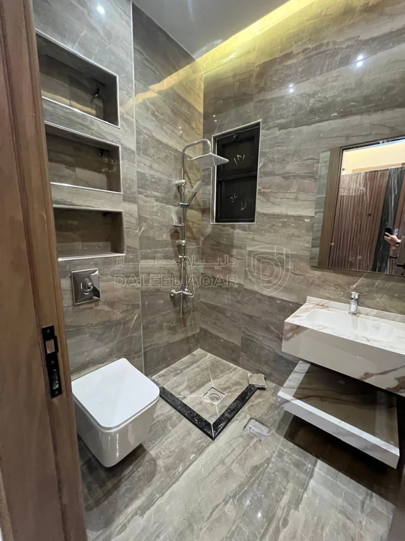 شقة في شقة للبيع في طريق المطار باطلالة بانوراما - 139,000 دأ - صورة 1