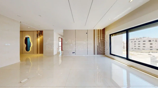شقة - الجبيهة قرب مسجد المنصور  - 93000 دأ