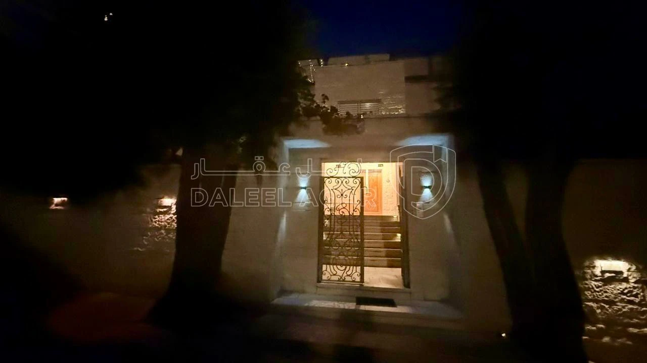 فيلا/منزل في بالقرب من مجمع الحسين للأعمال  - 620,000 دأ - صورة 19