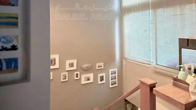 فيلا/منزل في بالقرب من مجمع الحسين للأعمال  - 620,000 دأ - صورة NaN