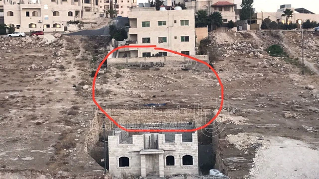 أرض في اول نزول المرقب - مقابل سوبرماركت البلعاوي  - 45,000 دأ - صورة NaN
