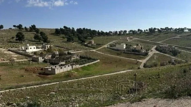 أرض في فرصة ذهبية لامتلاك أرض سكنية مميزة م625 على 3 شارع - 8,500 دأ - صورة NaN