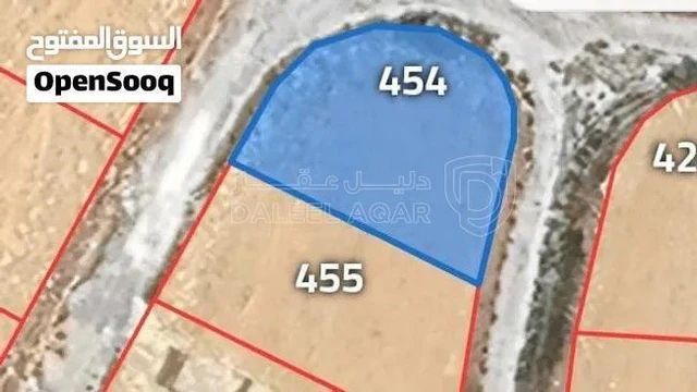 أرض في فرصة ذهبية لامتلاك أرض سكنية مميزة م625 على 3 شارع - 8,500 دأ - صورة NaN