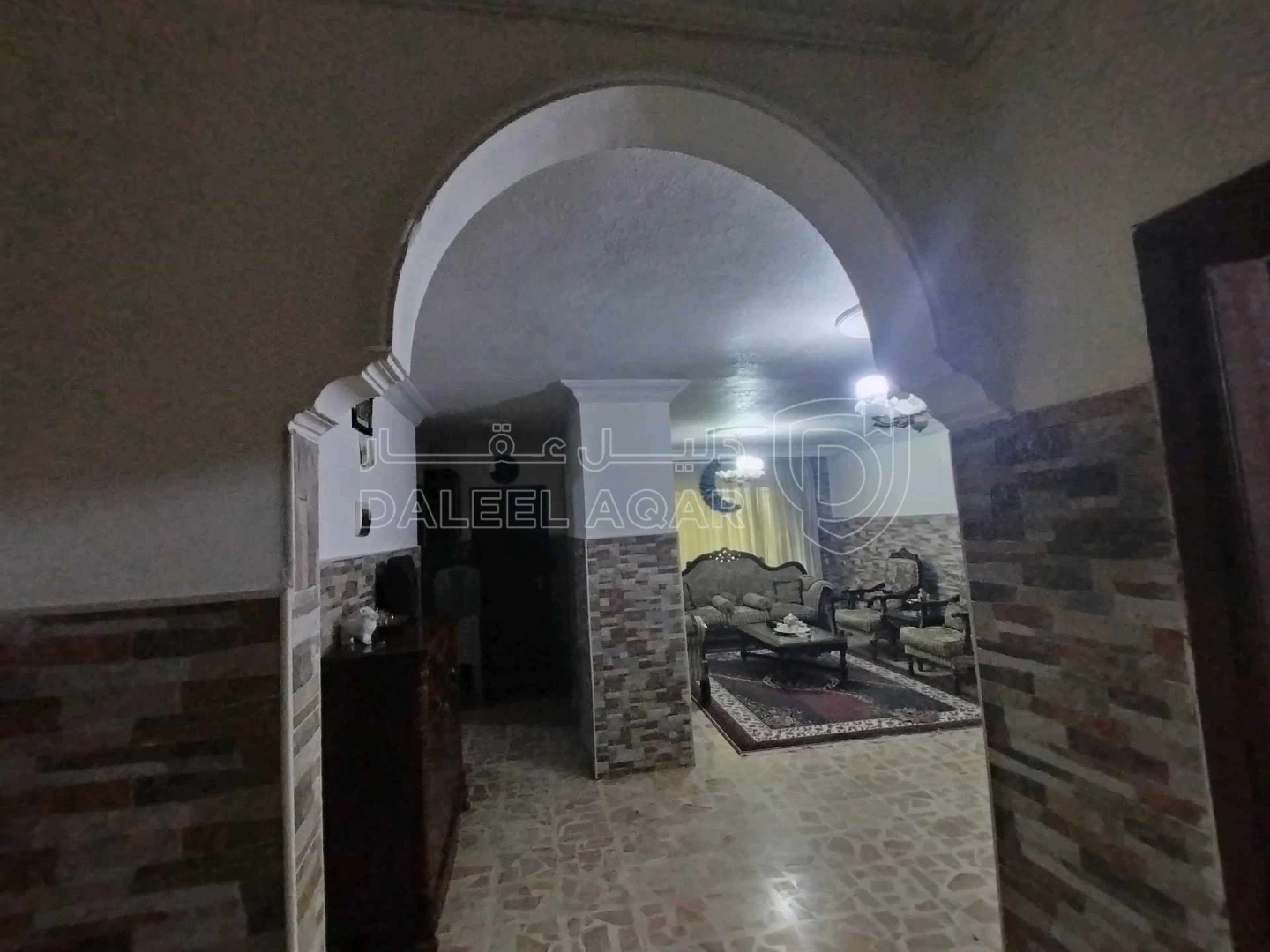 شقة في الهاشمي الشمالي شارع عناد علي الزغاتيت  - 45,000 دأ - صورة 1