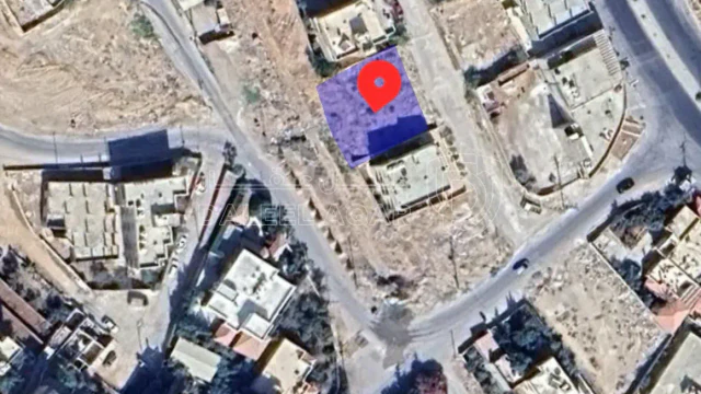 أرض في الزرقاء حي الأحمد - 30,000 دأ - صورة 1