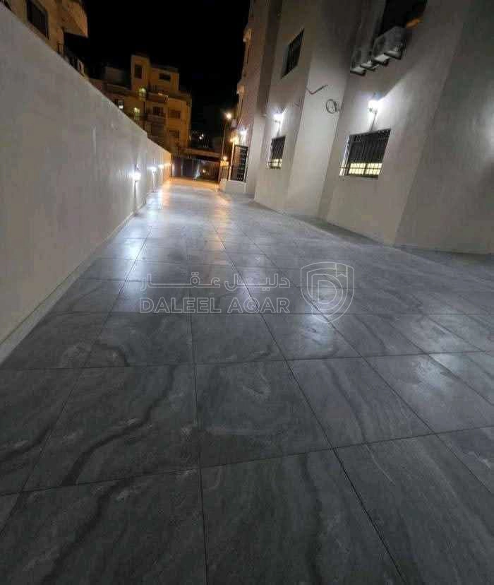 شقة في العقبة السكنية الخامسة - 106,000 دأ - صورة 1