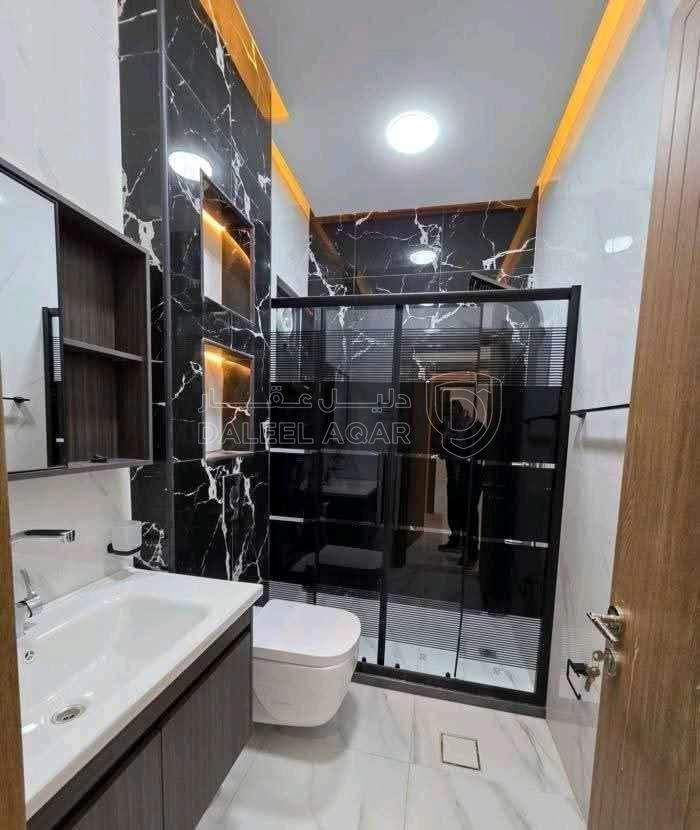 شقة في العقبة السكنية الخامسة - 106,000 دأ - صورة 1