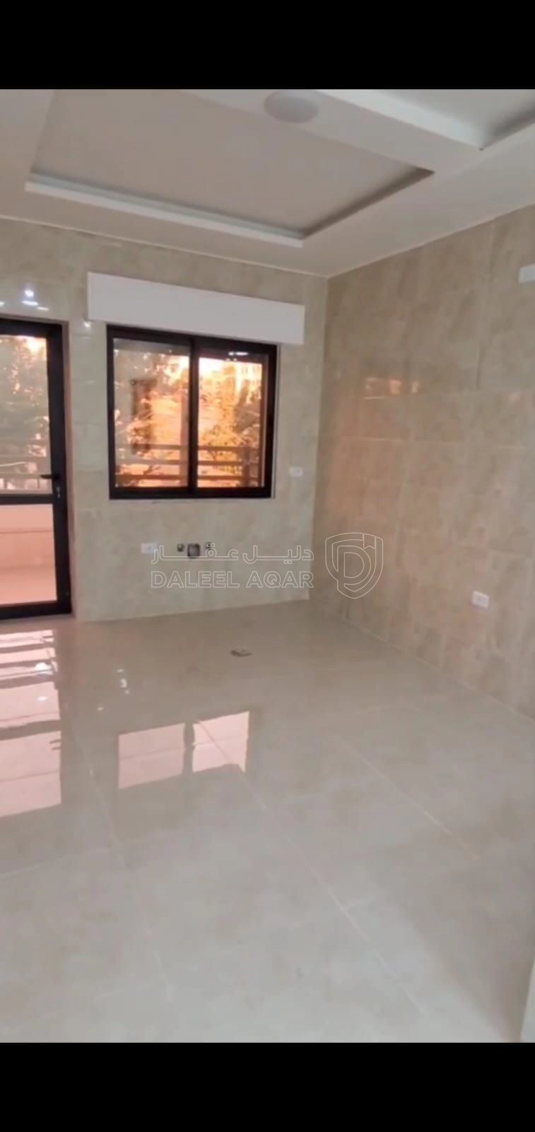 شقة في ضاحية الاقصى - قرب اشارات مستشفى الأمير حمزة - 54,000 دأ - صورة 1