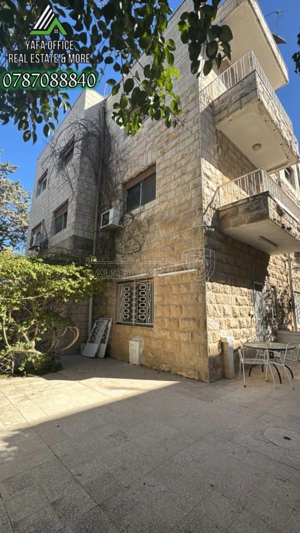 فيلا/منزل في 📍جبل عمان – قرب الدوار الثالث  - 700,000 دأ - صورة 1