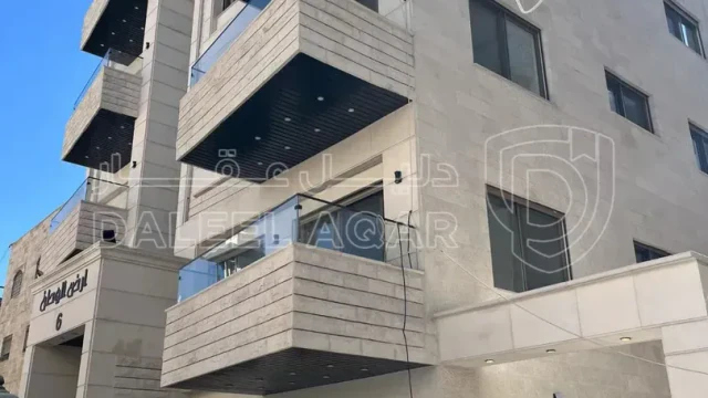 شقة - طابق اول او ثاني في ضاحية الياسمين تشطيب فخم  - 64000 دأ