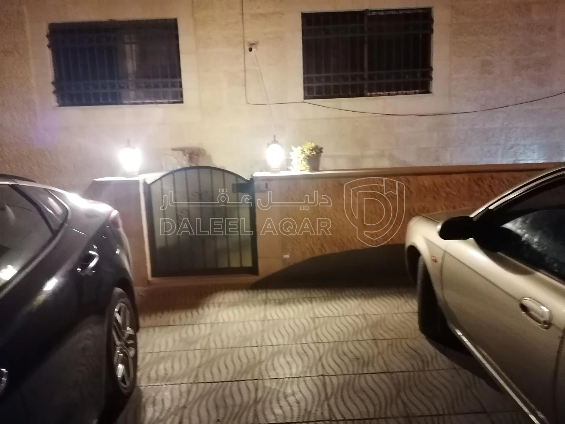 شقة في الزرقاء جبل المغير قرب الحاوز ماء - 70,000 دأ - صورة 1