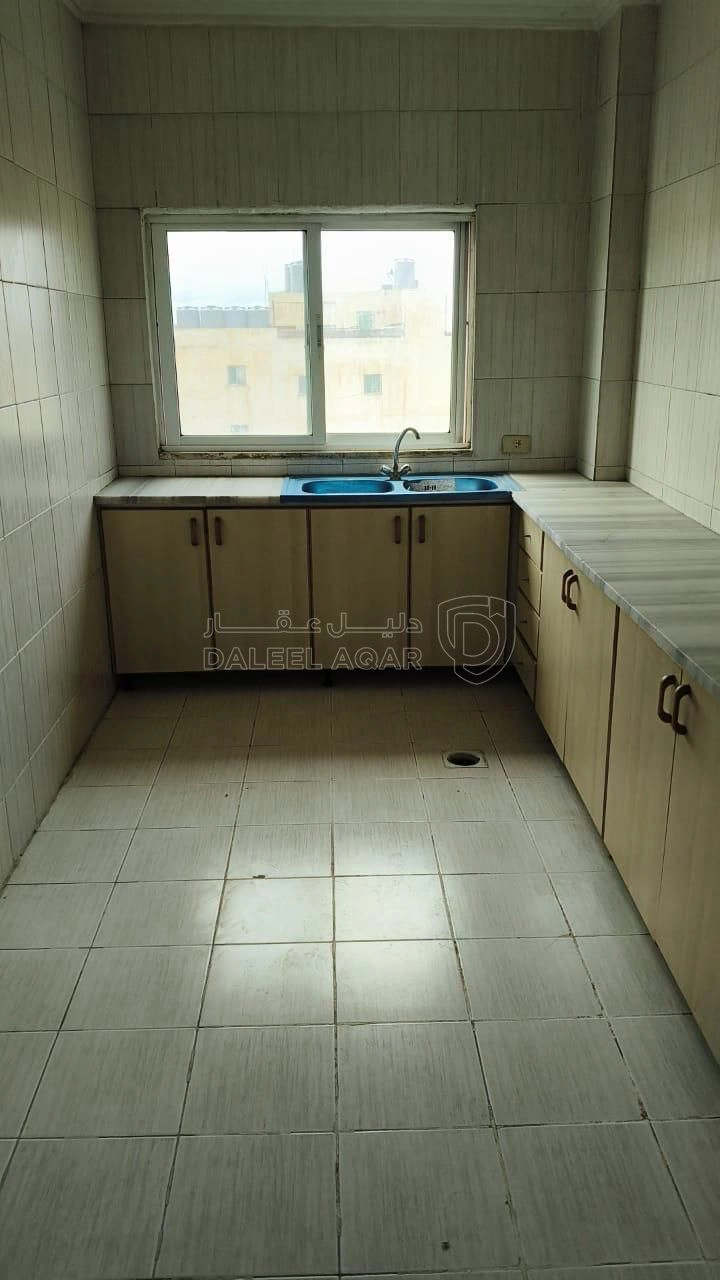 شقة في اربد / شارع الجامعة / جامعة اليرموك / بجانب مسجد ر - 17,000 دأ - صورة 1