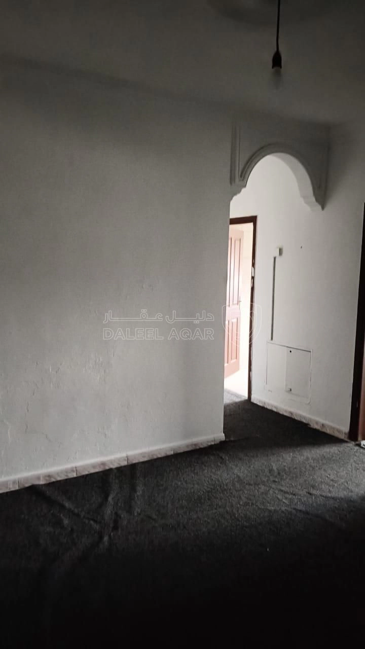 شقة في اربد / شارع الجامعة / جامعة اليرموك / بجانب مسجد ر - 17,000 دأ - صورة 1