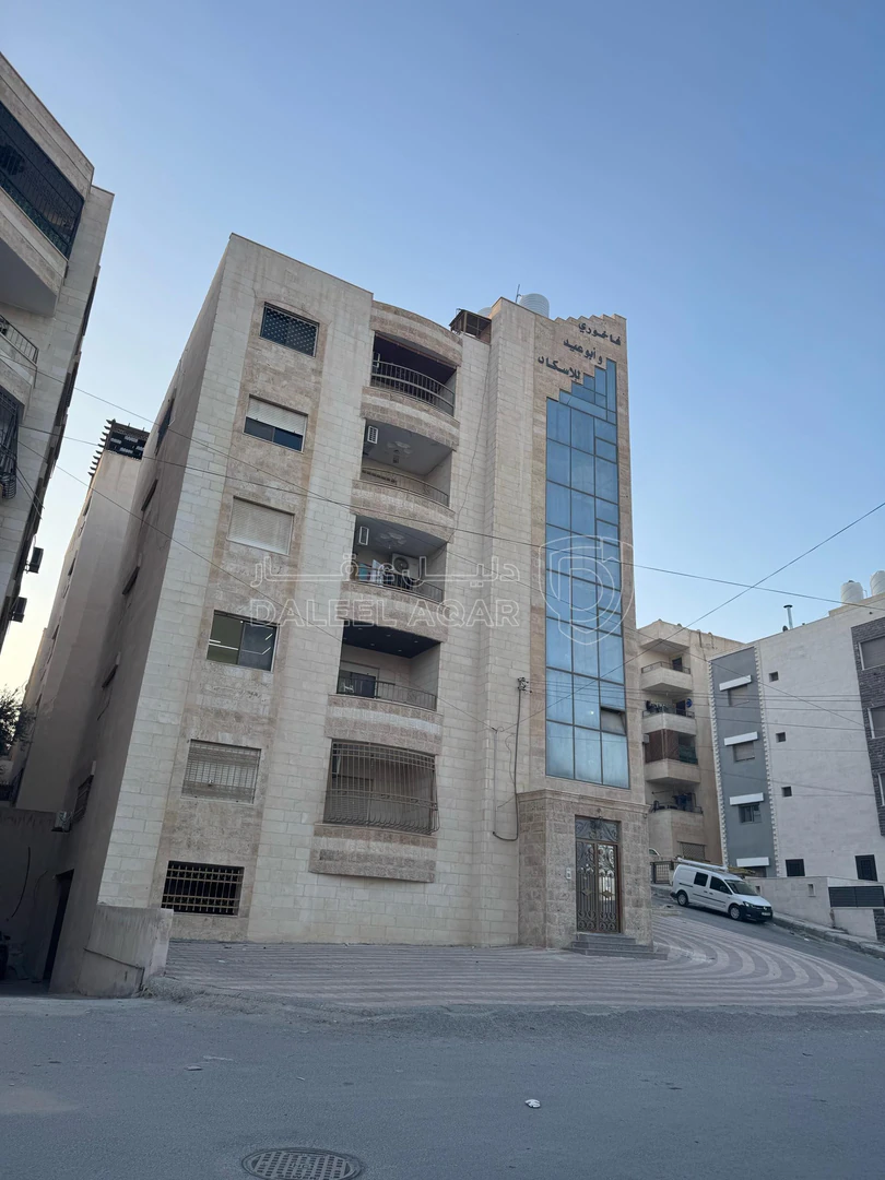 شقة في الزرقاء الجديده/جبل المغير /شارع الحسبان - 55,000 دأ - صورة 1