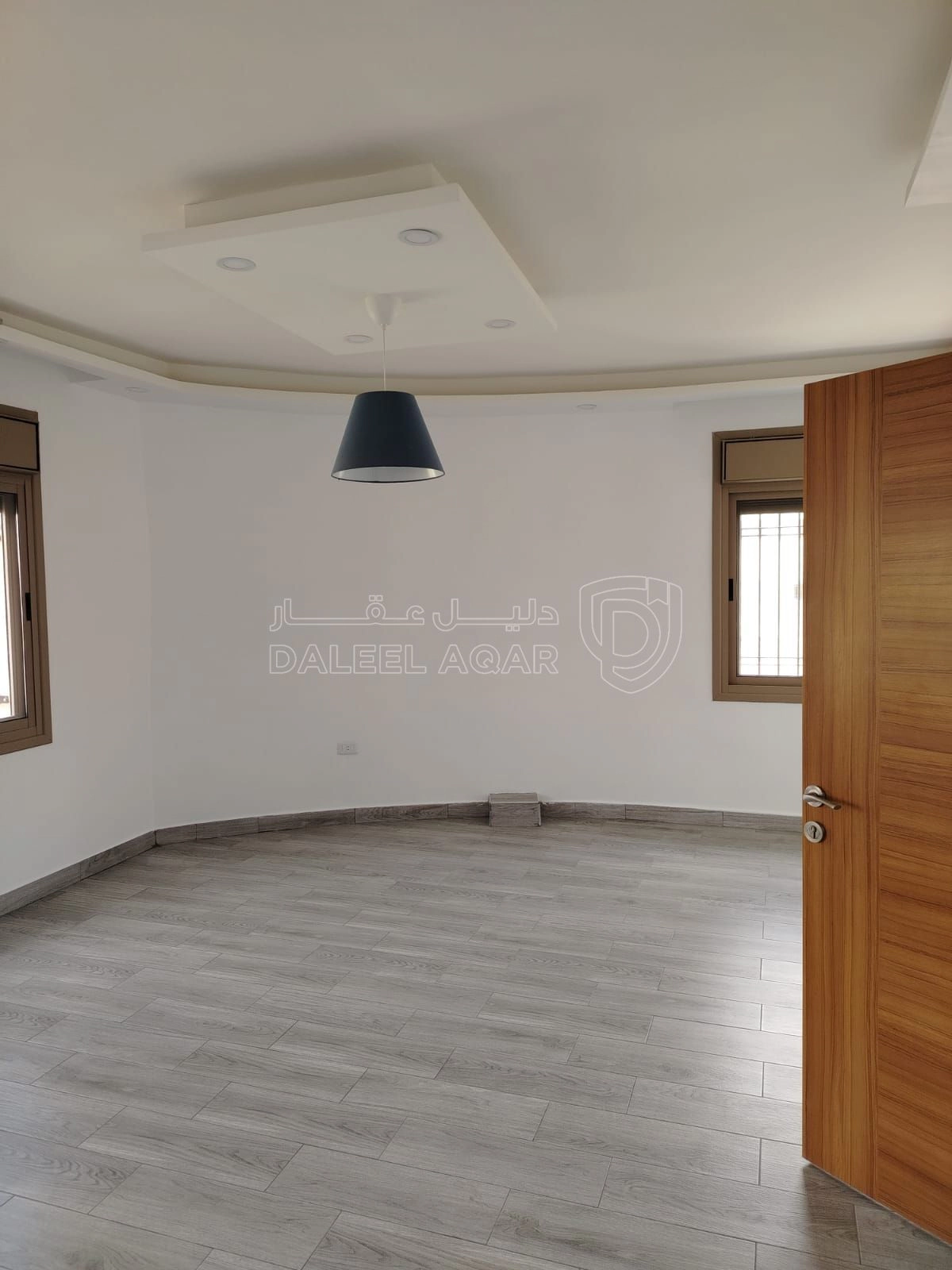 شقة في شقة سكنية ١٩٩ م للبيع - 75,000 دأ - صورة 1