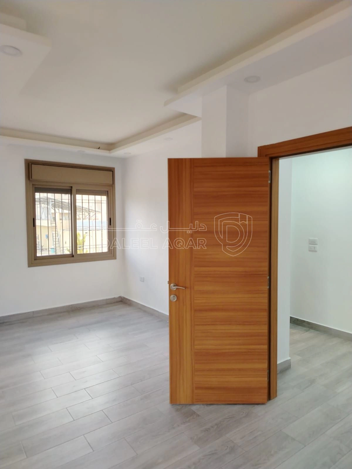 شقة في شقة سكنية ١٩٩ م للبيع - 75,000 دأ - صورة 1