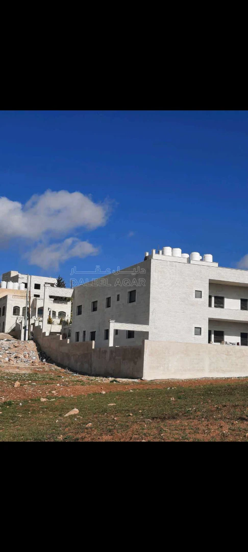 فيلا/منزل في عمان  شفا بدران - 570,000 دأ - صورة 1