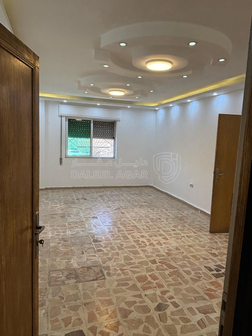 شقة في عمان ضاحيه الامير حسن  - 36,000 دأ - صورة 1