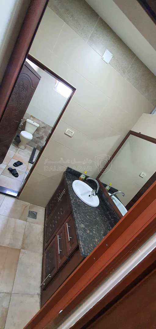 فيلا/منزل في اربد شارع أُحد قرب مضافة الجعافرة - 110,000 دأ - صورة 1