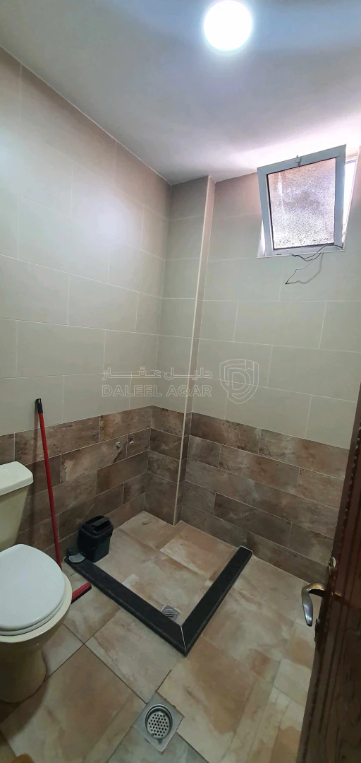 فيلا/منزل في اربد شارع أُحد قرب مضافة الجعافرة - 110,000 دأ - صورة 1