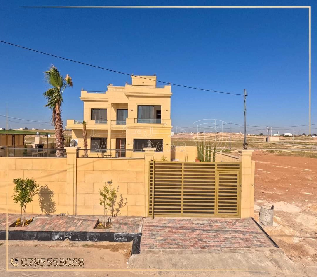 فيلا/منزل في فيلا للبيع طريق المطار  - 180,000 دأ - صورة 4
