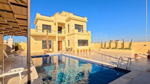 فيلا/منزل - فيلا للبيع طريق المطار  - 180000 دأ