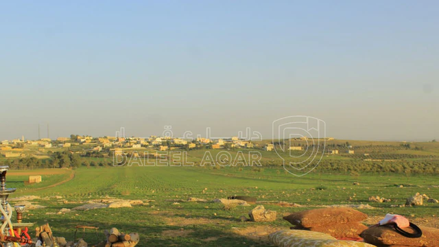 أرض - خلف كليه القياده والأركان  بجانب الإسكان  - 50000 دأ