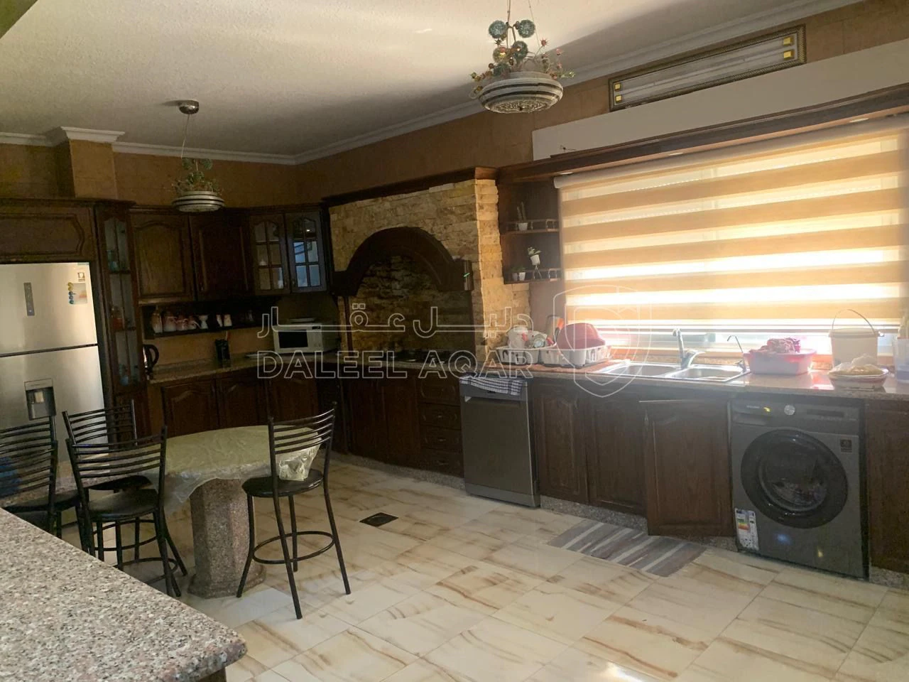 فيلا/منزل في السلط/ اسكان المهندسين/ حي الامير راشد - 150,000 دأ - صورة 1