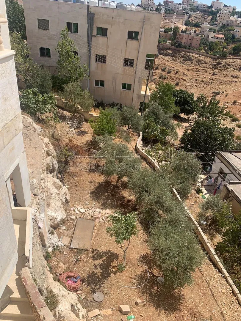 فيلا/منزل في السلط/ اسكان المهندسين/ حي الامير راشد - 150,000 دأ - صورة 1