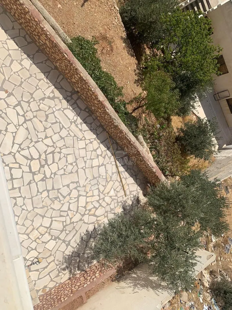 فيلا/منزل في السلط/ اسكان المهندسين/ حي الامير راشد - 150,000 دأ - صورة 1