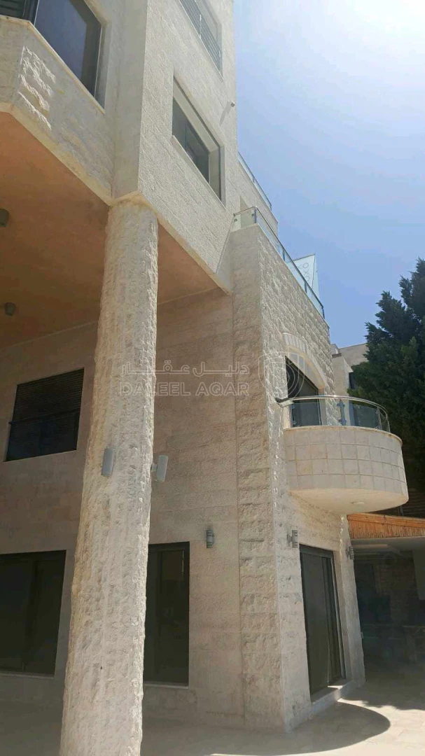 فيلا/منزل في عمان الغربية الكرسي  - 1,200,000 دأ - صورة 1