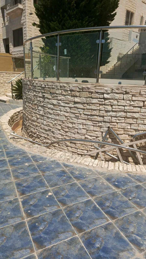 فيلا/منزل في عمان الغربية الكرسي  - 1,200,000 دأ - صورة 1