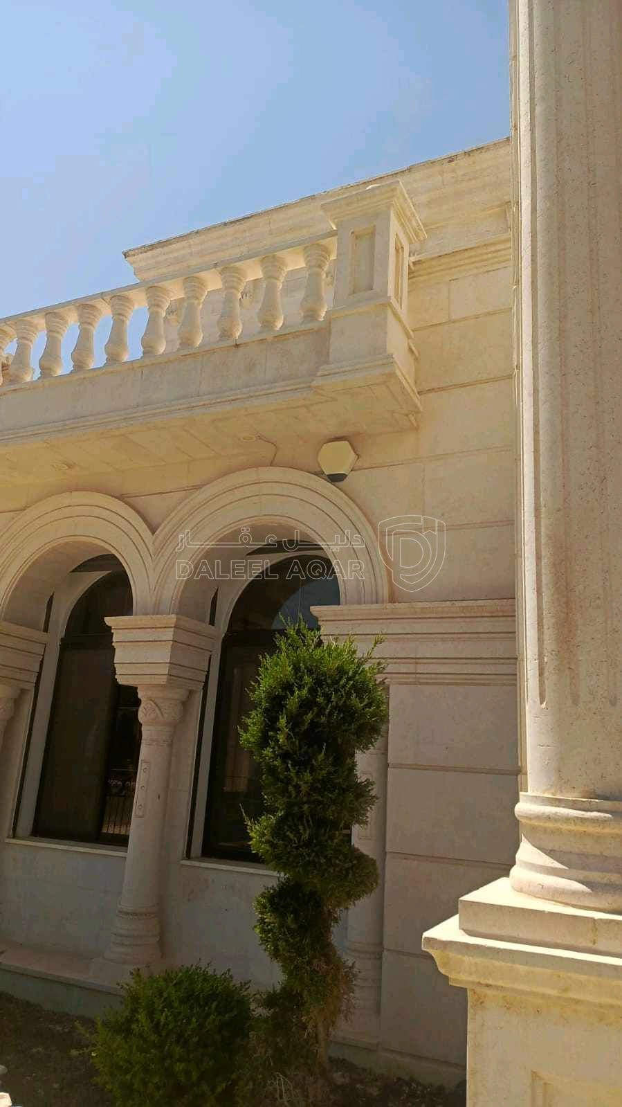 فيلا/منزل في عمان الغربية الكرسي  - 1,200,000 دأ - صورة 1