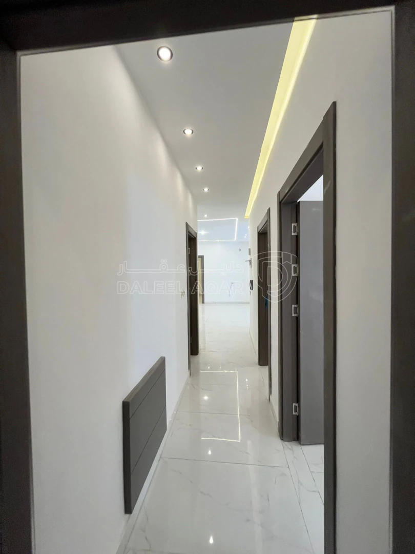 شقة في تسوية للبيع في البنيات ب 54 الف مساحة 100 متر - 54,000 دأ - صورة 1