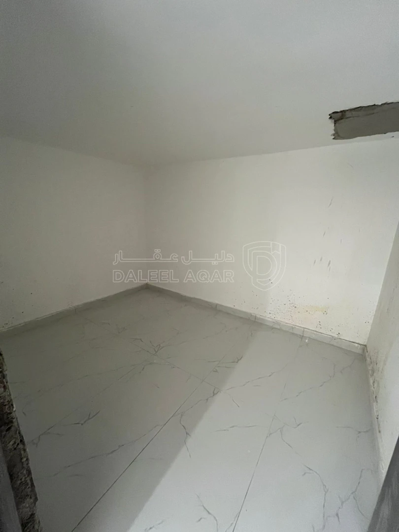 شقة في تسوية للبيع في البنيات ب 54 الف مساحة 100 متر - 54,000 دأ - صورة 1