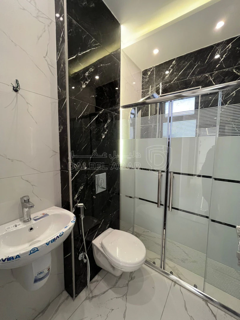 شقة في تسوية للبيع في البنيات ب 54 الف مساحة 100 متر - 54,000 دأ - صورة 1