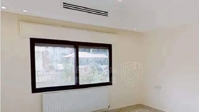 شقة في ام اذينة قرب الدوار السادس  - 160,000 دأ - صورة NaN
