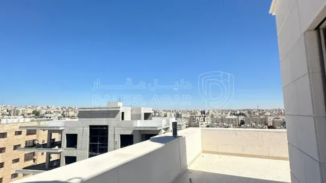 شقة - خلدا - بالقرب من مطعم ورد  - 115000 دأ