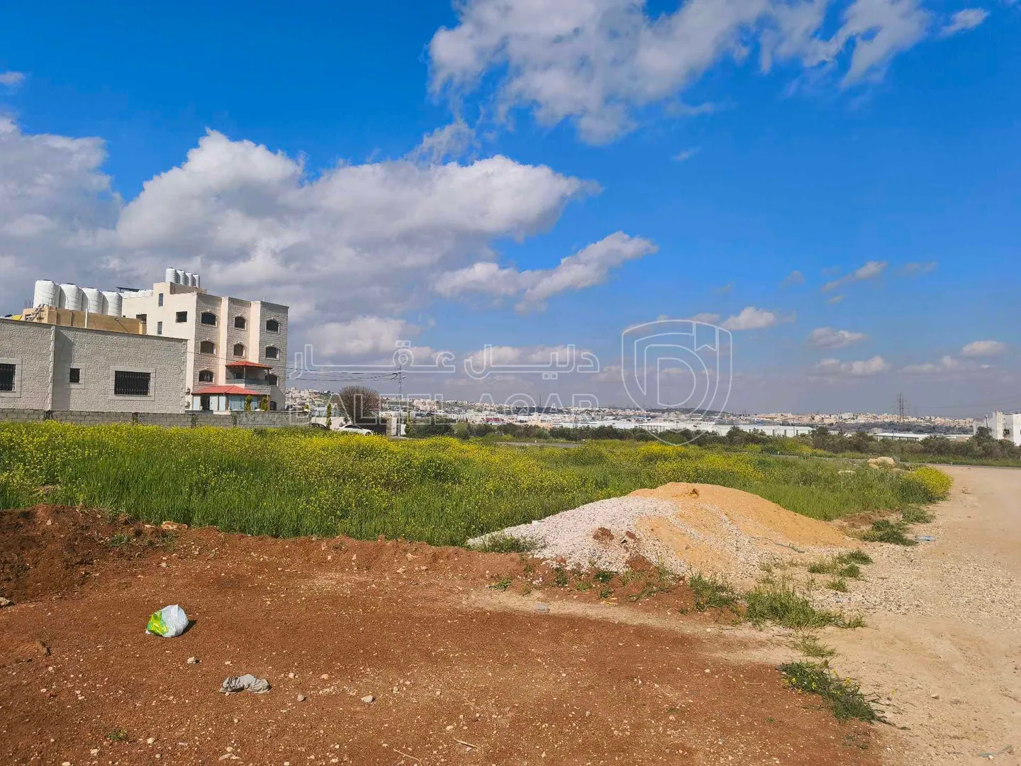 أرض في الجويدة - 66,000 دأ - صورة 1