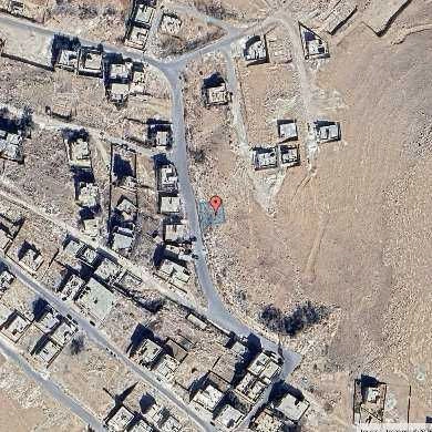 أرض في ماركا - تبعد 900م عن مسجد أبو ذر الغفاري - 12,000 دأ - صورة 1
