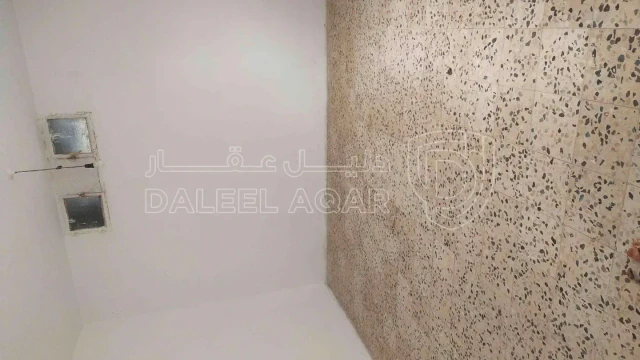 شقة - جرش جبل العتمات تحت اسواق الفايز - 20000 دأ