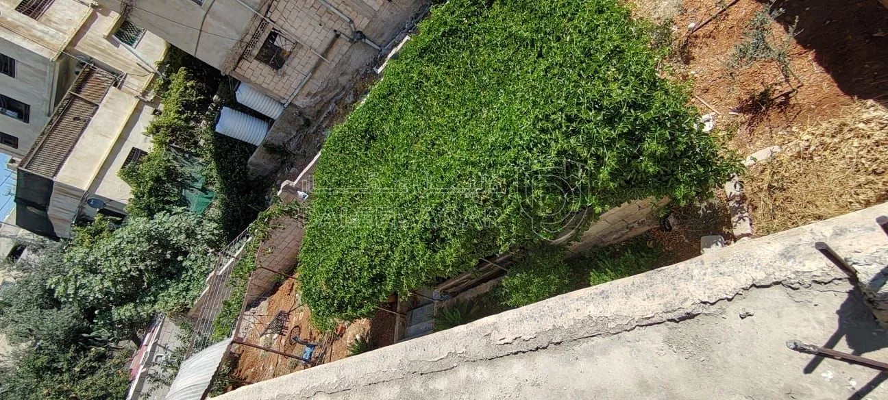 فيلا/منزل في حي الفلاح  - 60,000 دأ - صورة 1