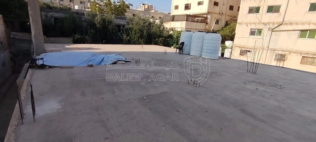 فيلا/منزل في حي الفلاح  - 60,000 دأ - صورة 1
